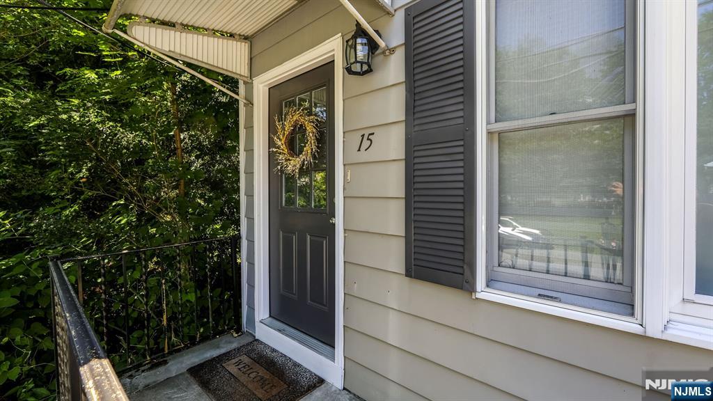 15 Grandview Avenue