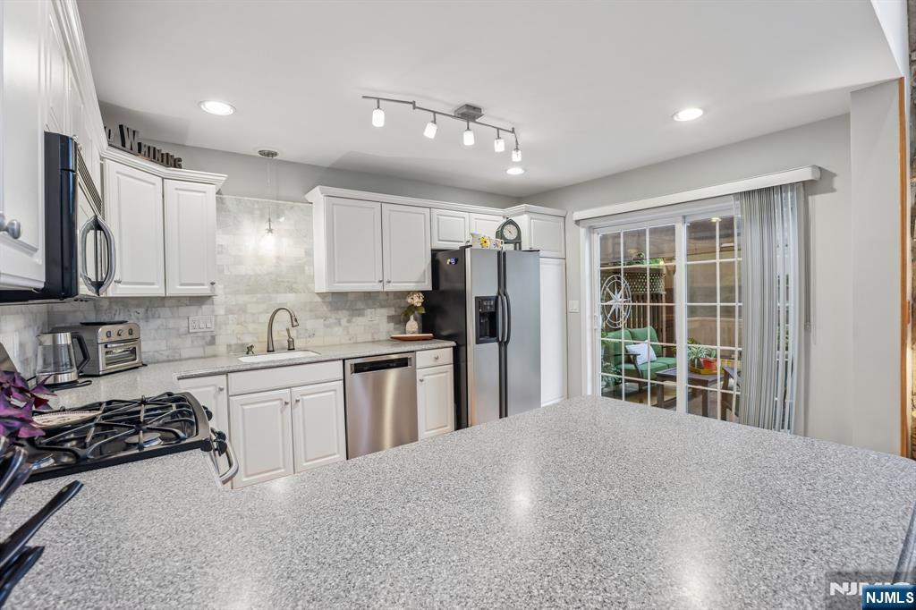 438 Santiago Court