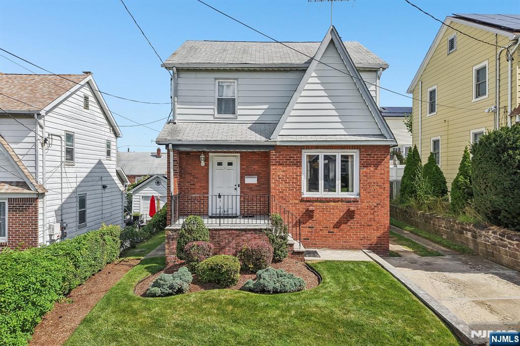 146 Bergen Avenue