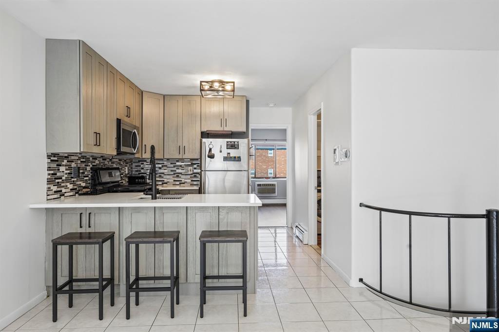 105 W Ridge Mews 1E