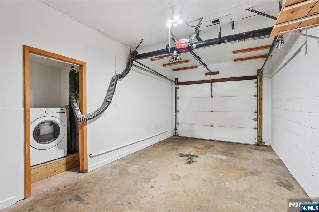 105 W Ridge Mews 1E