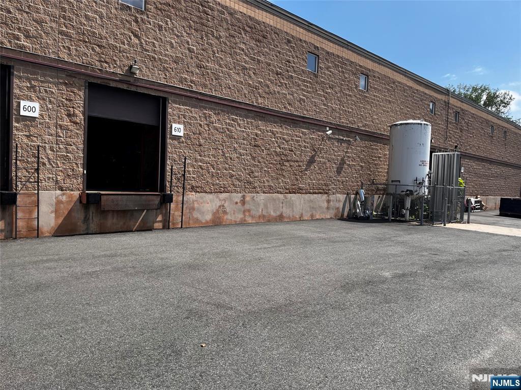 500 Braen Avenue 610