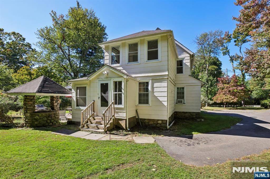 978 Franklin Turnpike
