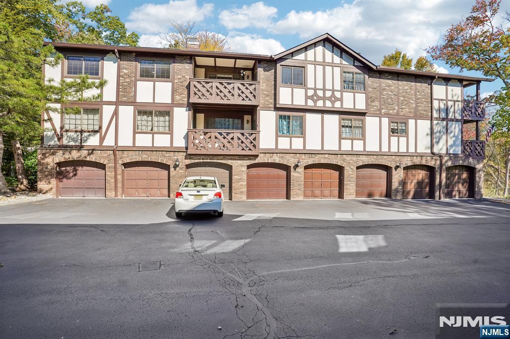 1714 Faulkner Court 1714