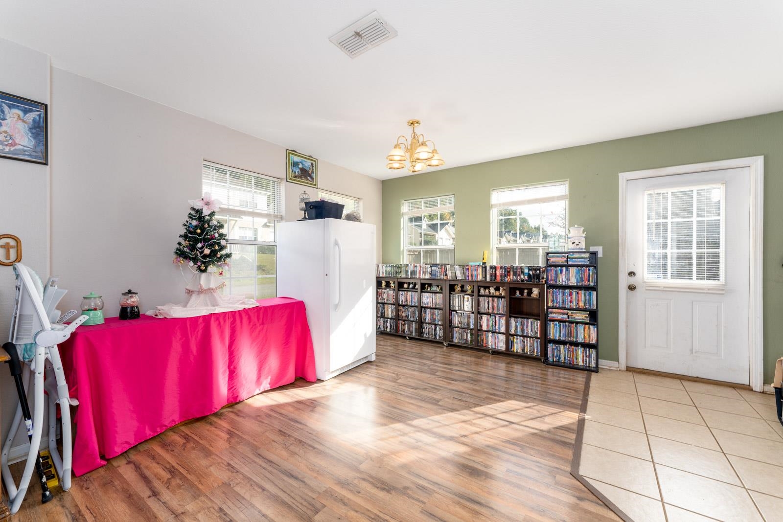 1406 Nena Hills Court