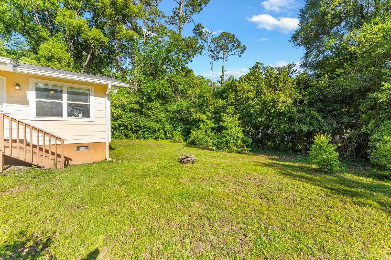 1825 Sharon Road