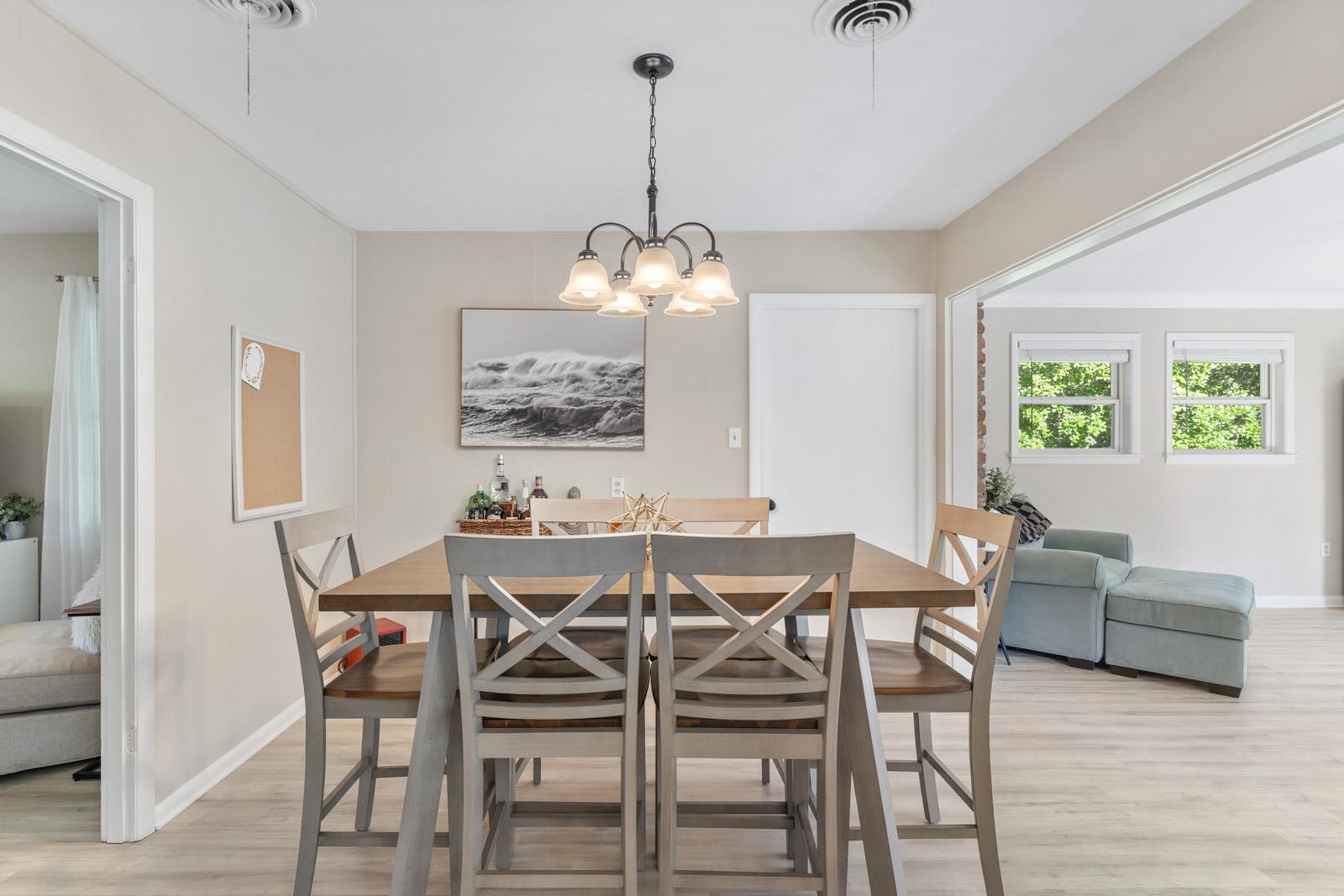 1825 Sharon Road