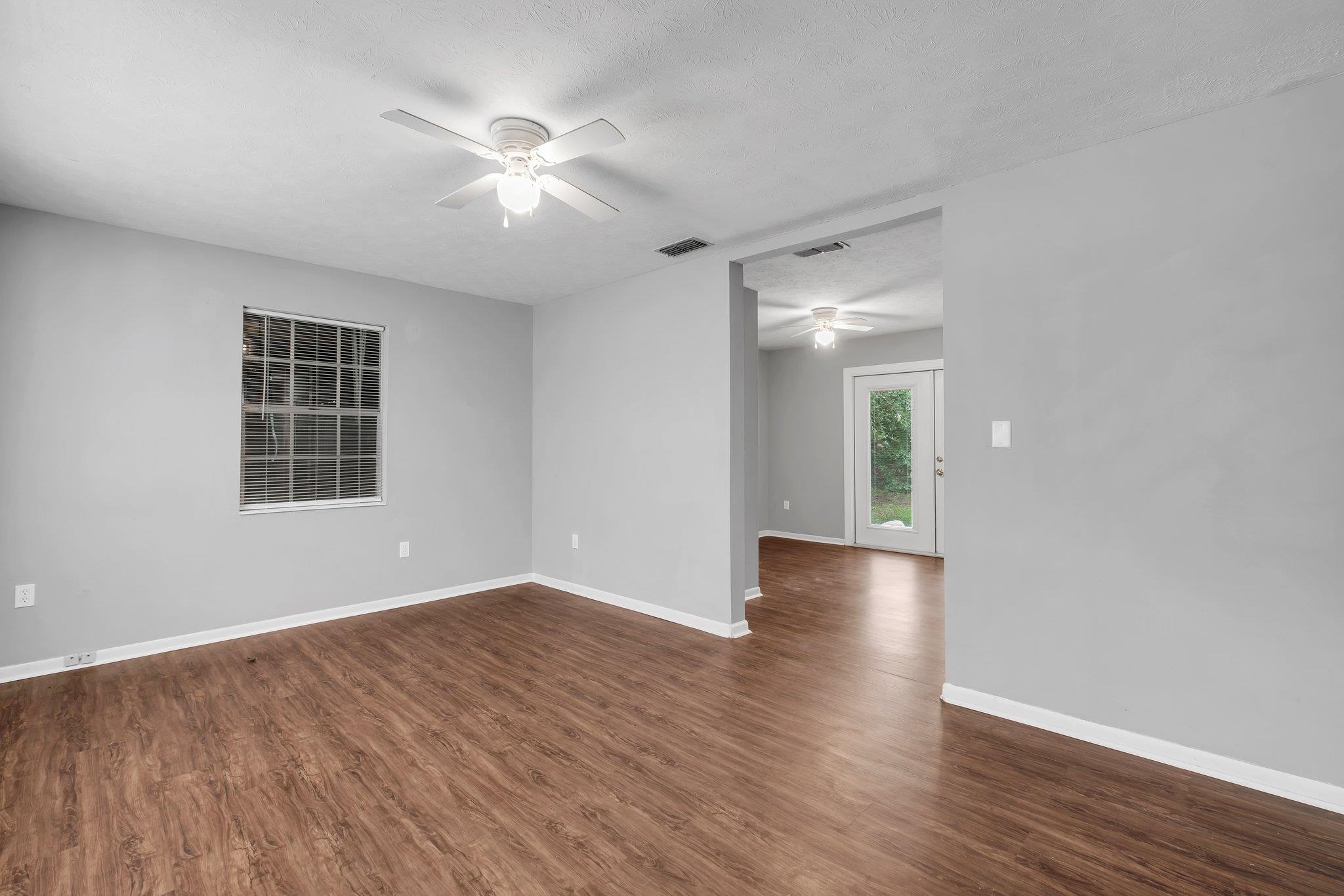 2112 Harriet Drive