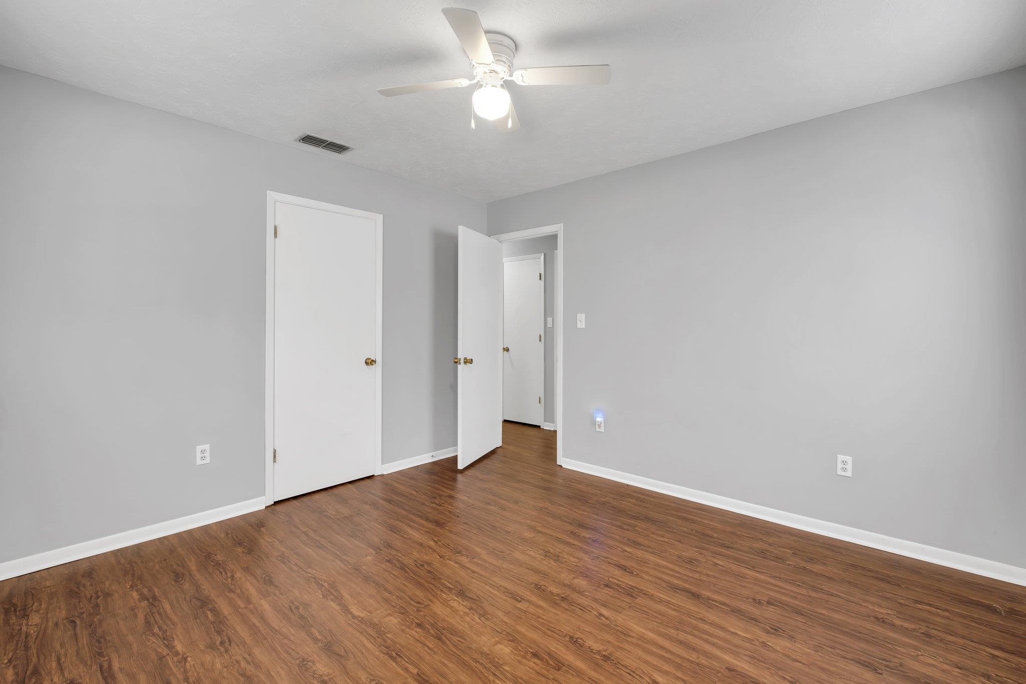 2112 Harriet Drive