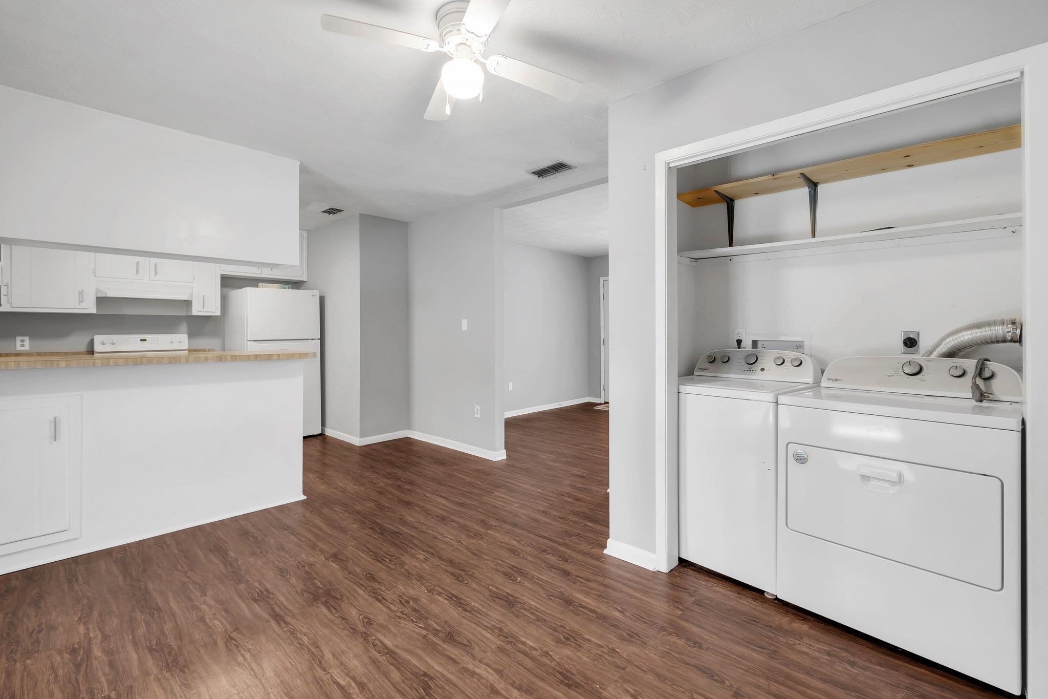 2112 Harriet Drive