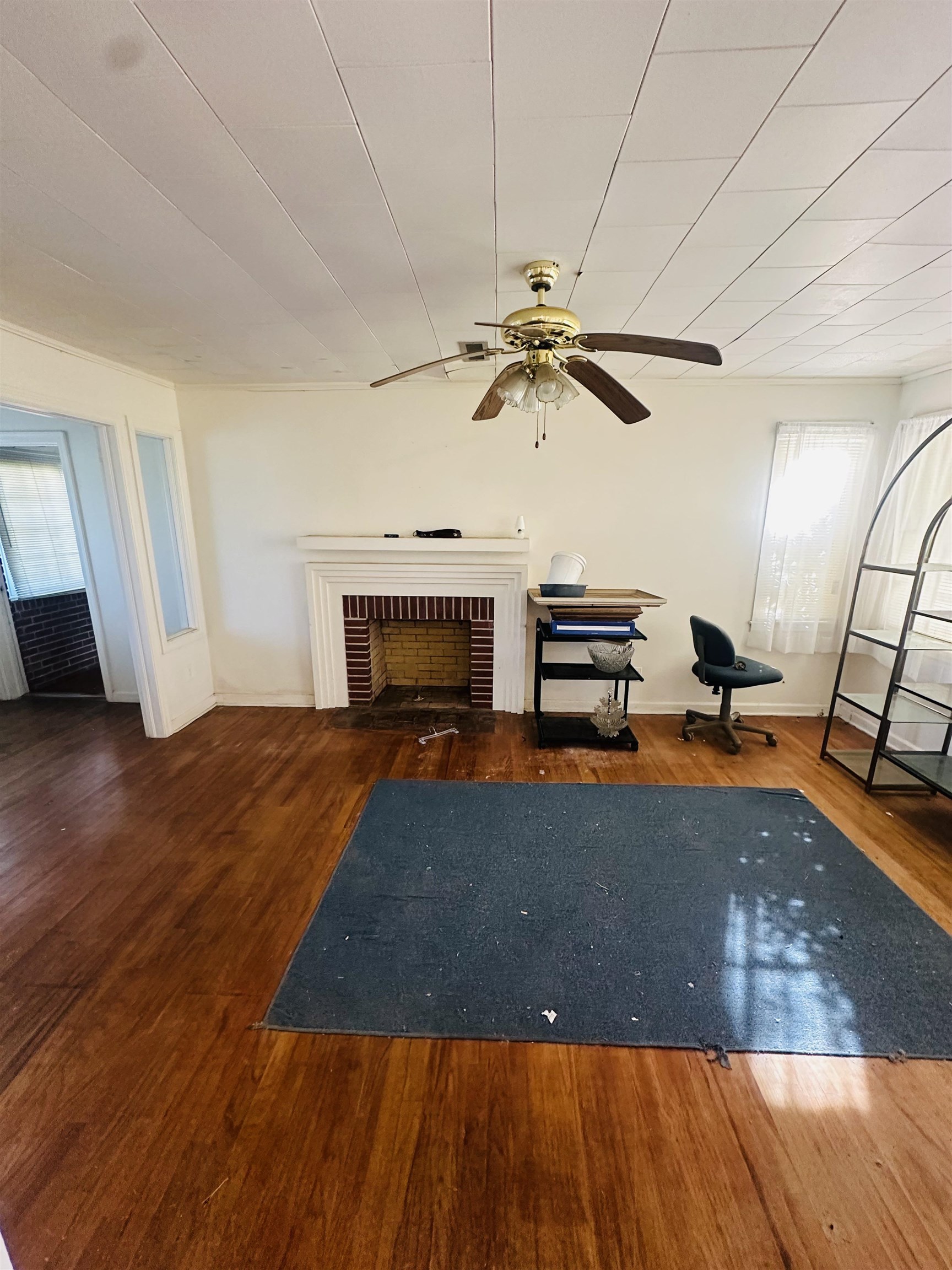2099 Woodward Road