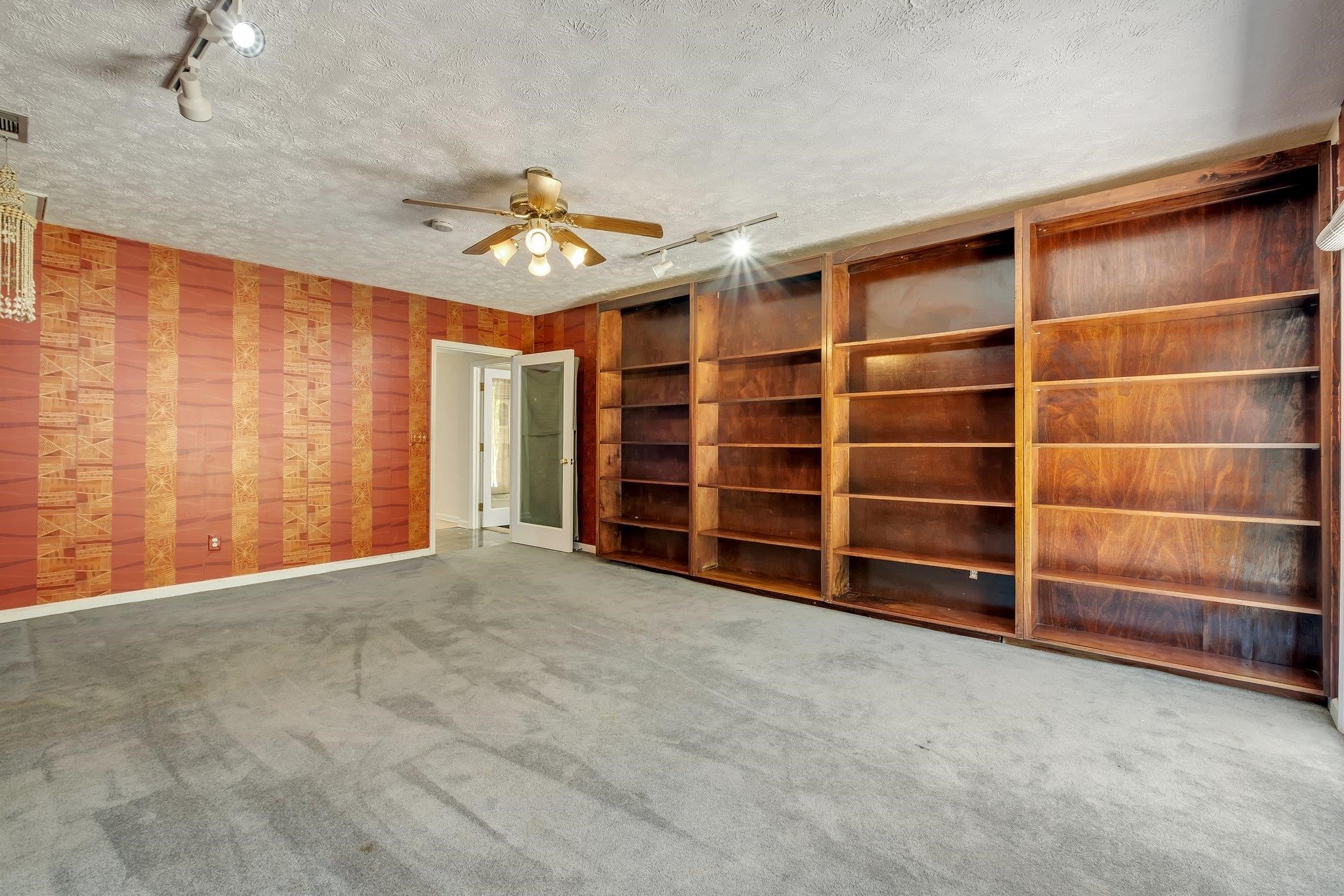 3145 Parkridge Drive