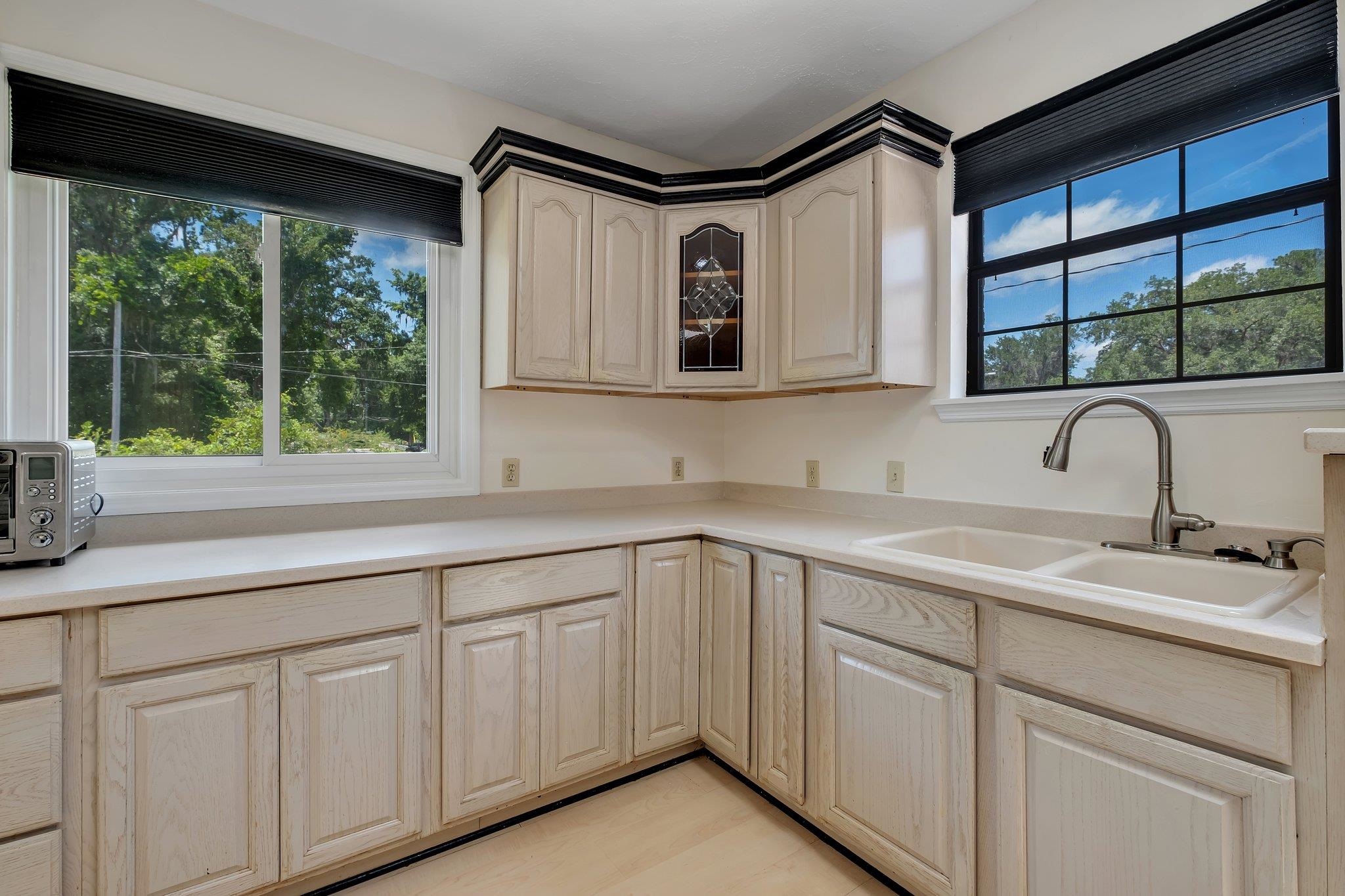 3145 Parkridge Drive