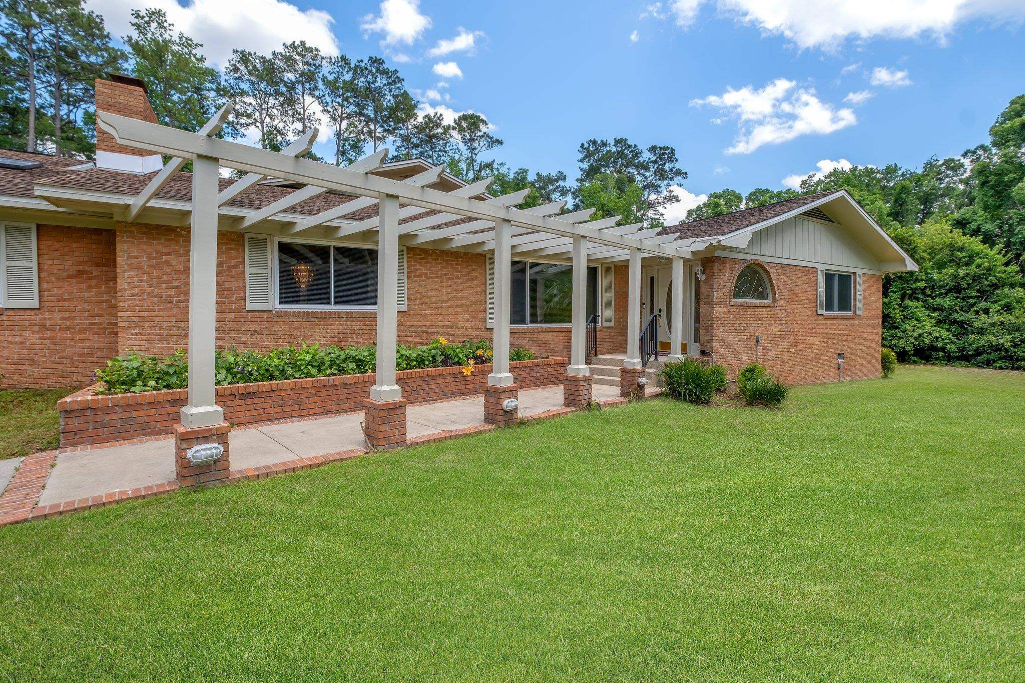 3145 Parkridge Drive