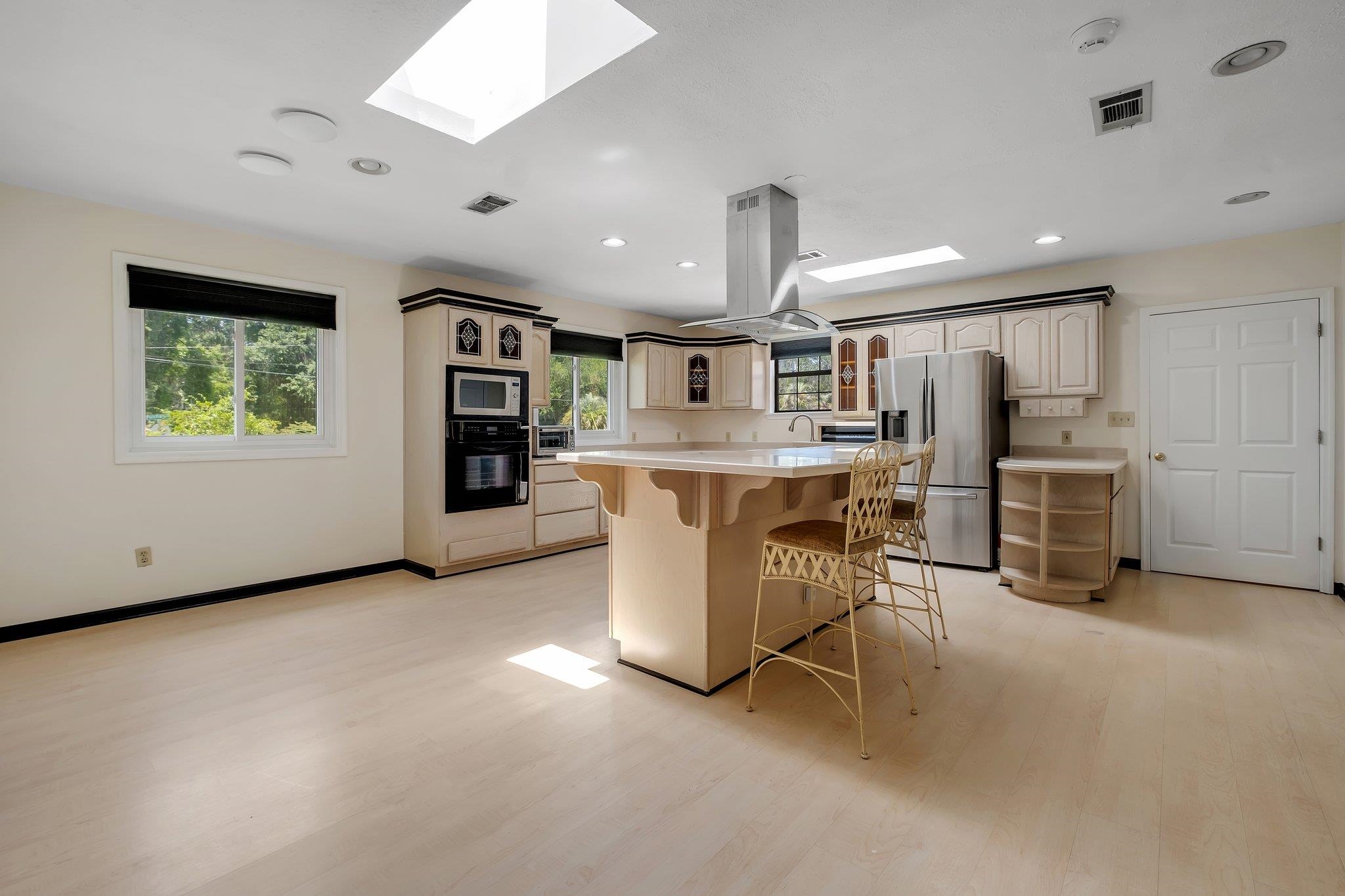 3145 Parkridge Drive