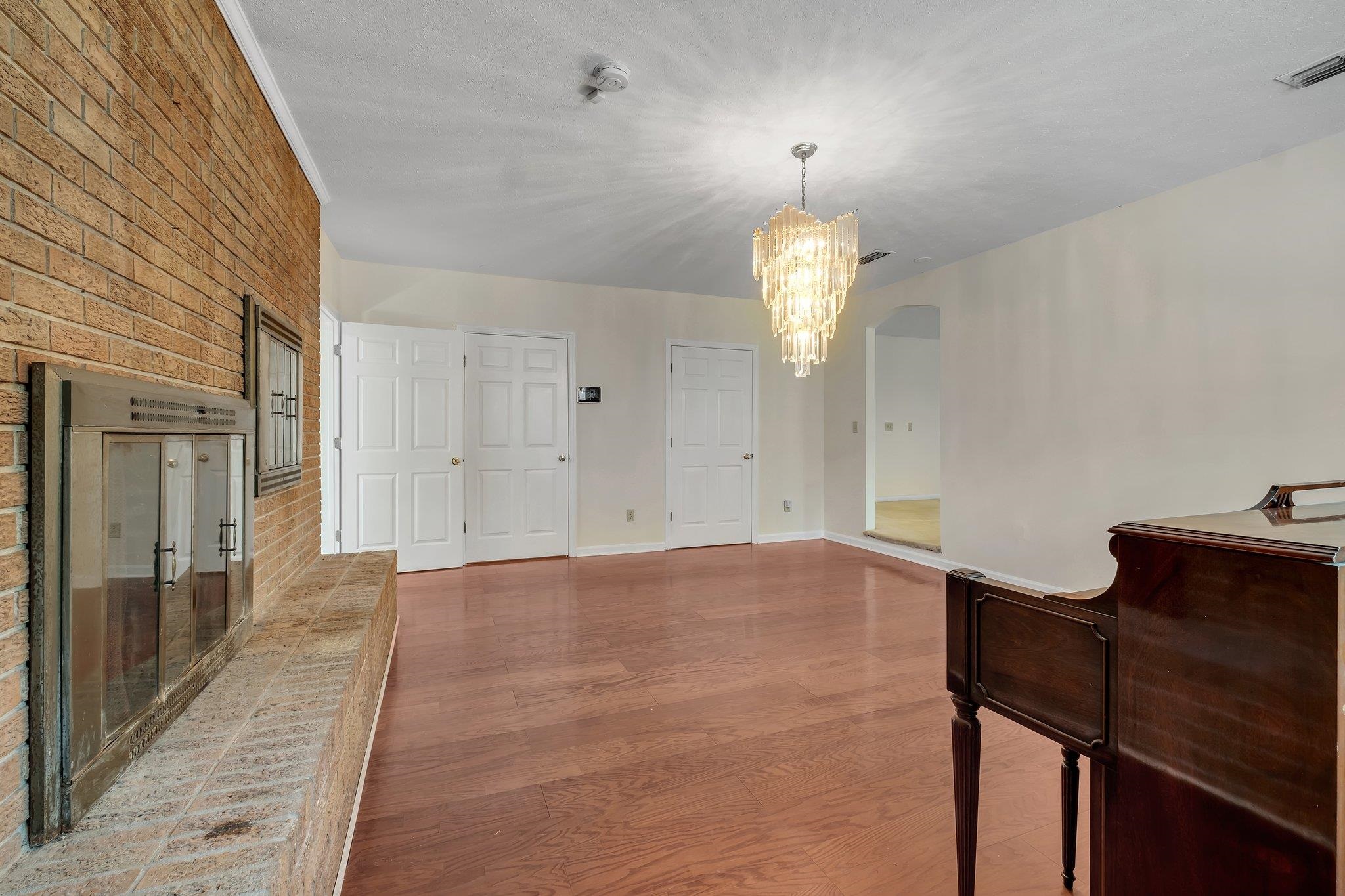 3145 Parkridge Drive