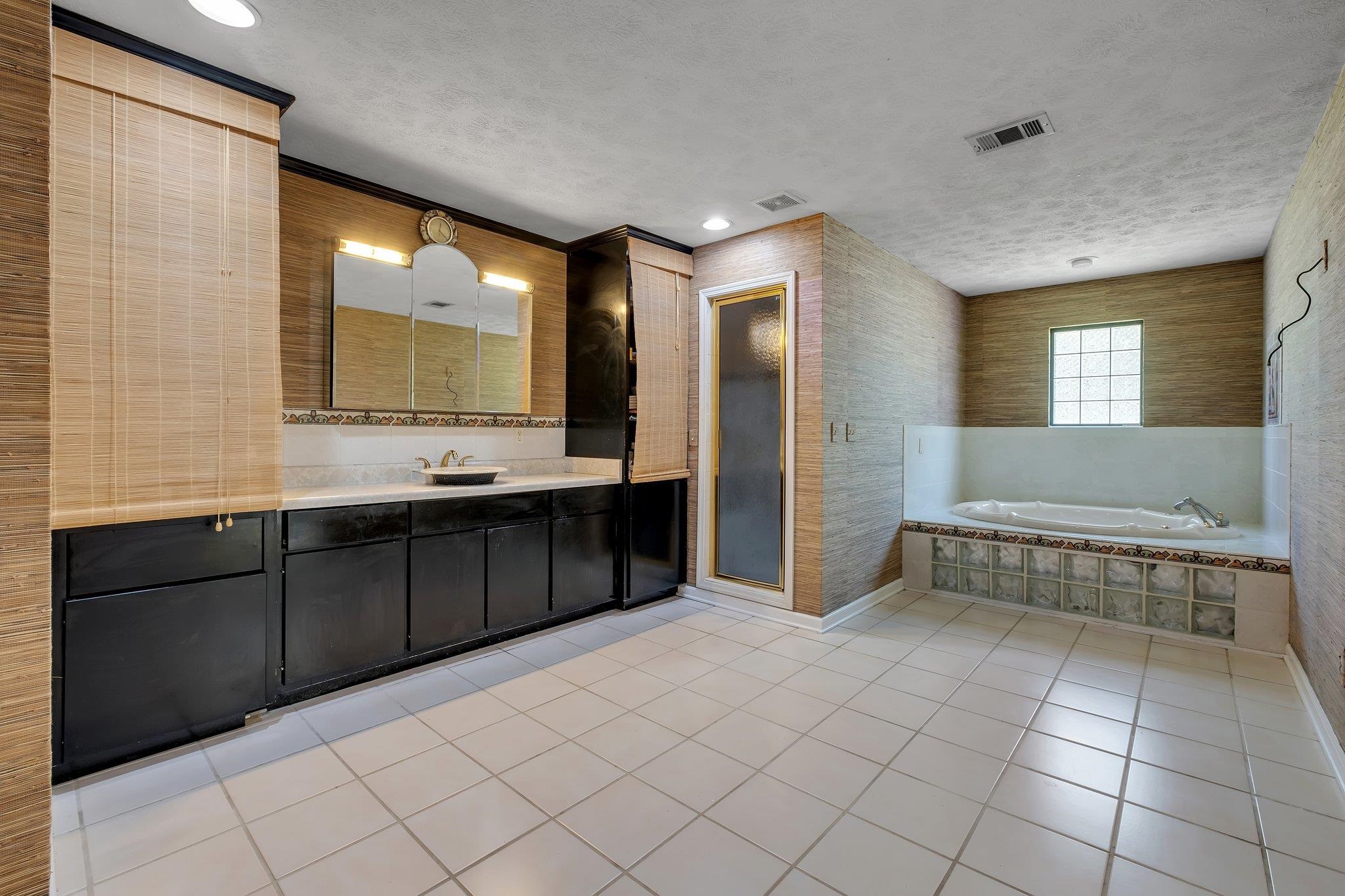 3145 Parkridge Drive