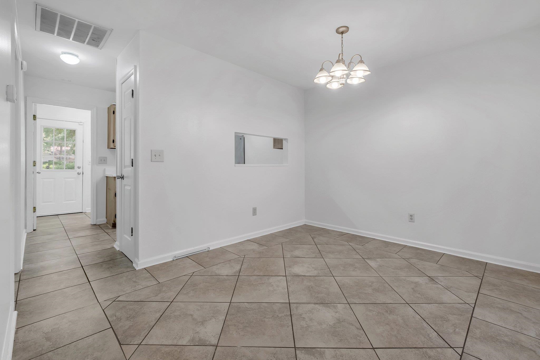 3918 Gaffney Loop Unit: B