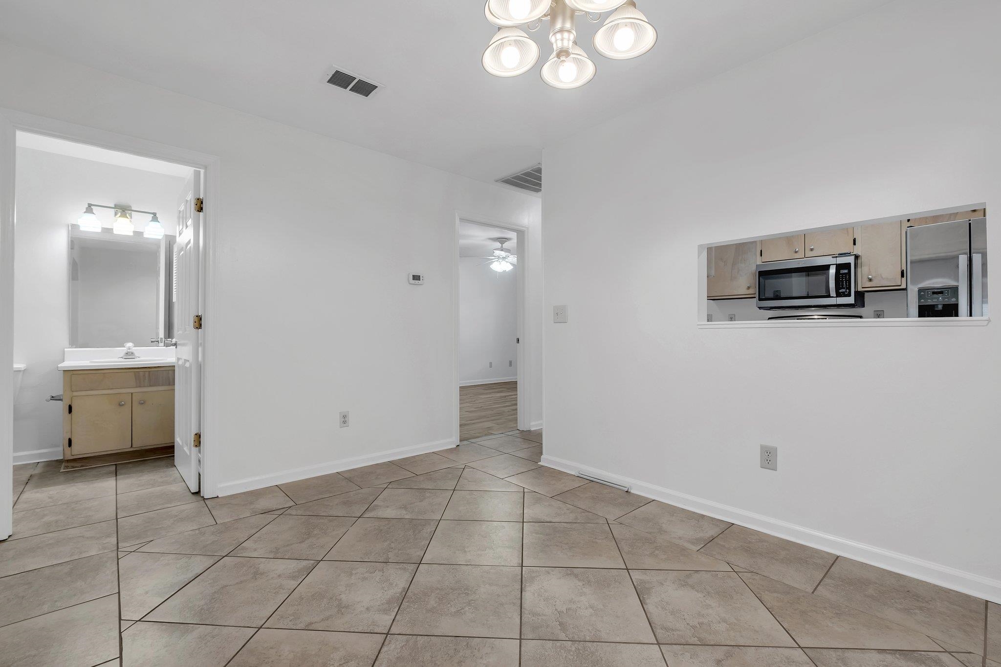 3918 Gaffney Loop Unit: B