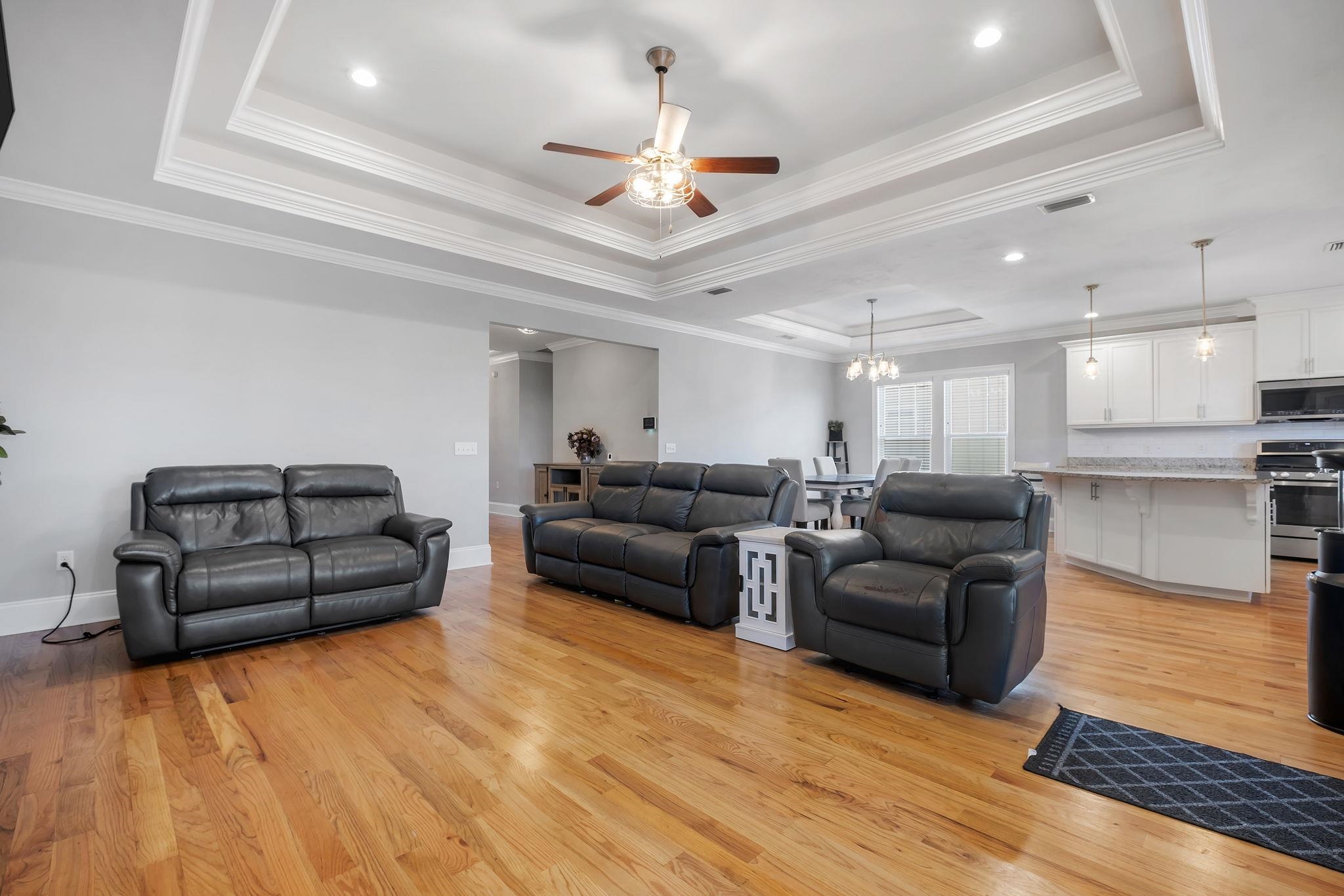 2529 Mount Vernon Lane