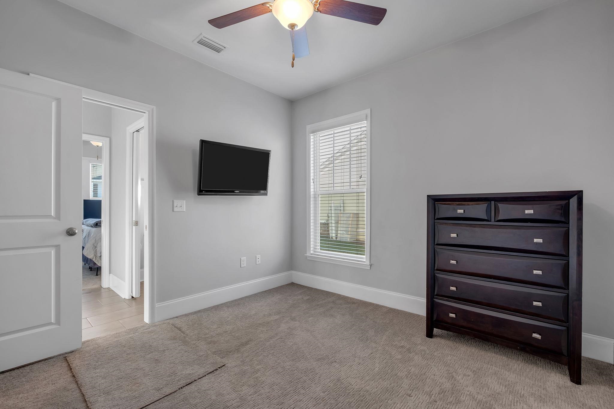 2529 Mount Vernon Lane