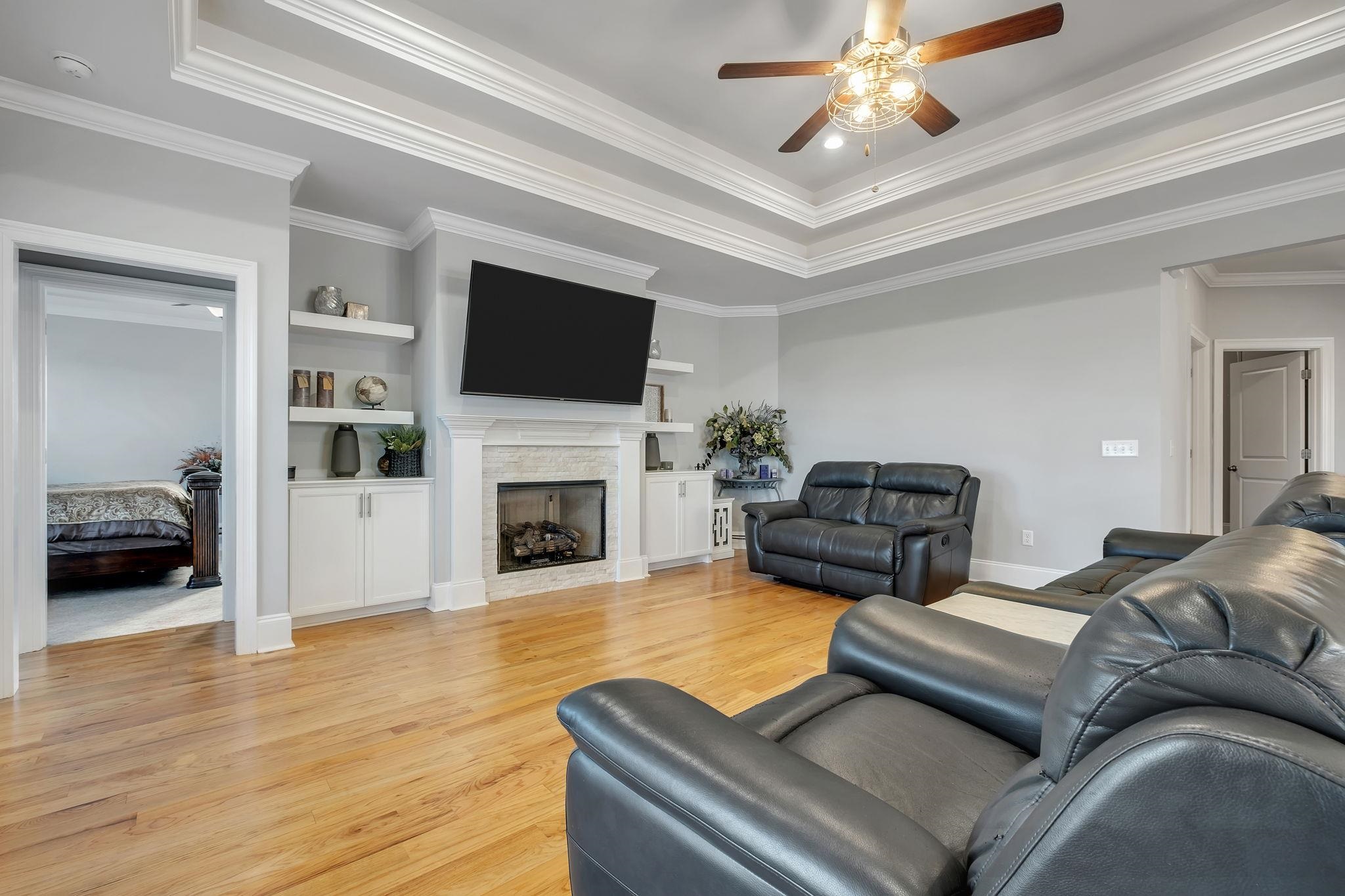 2529 Mount Vernon Lane