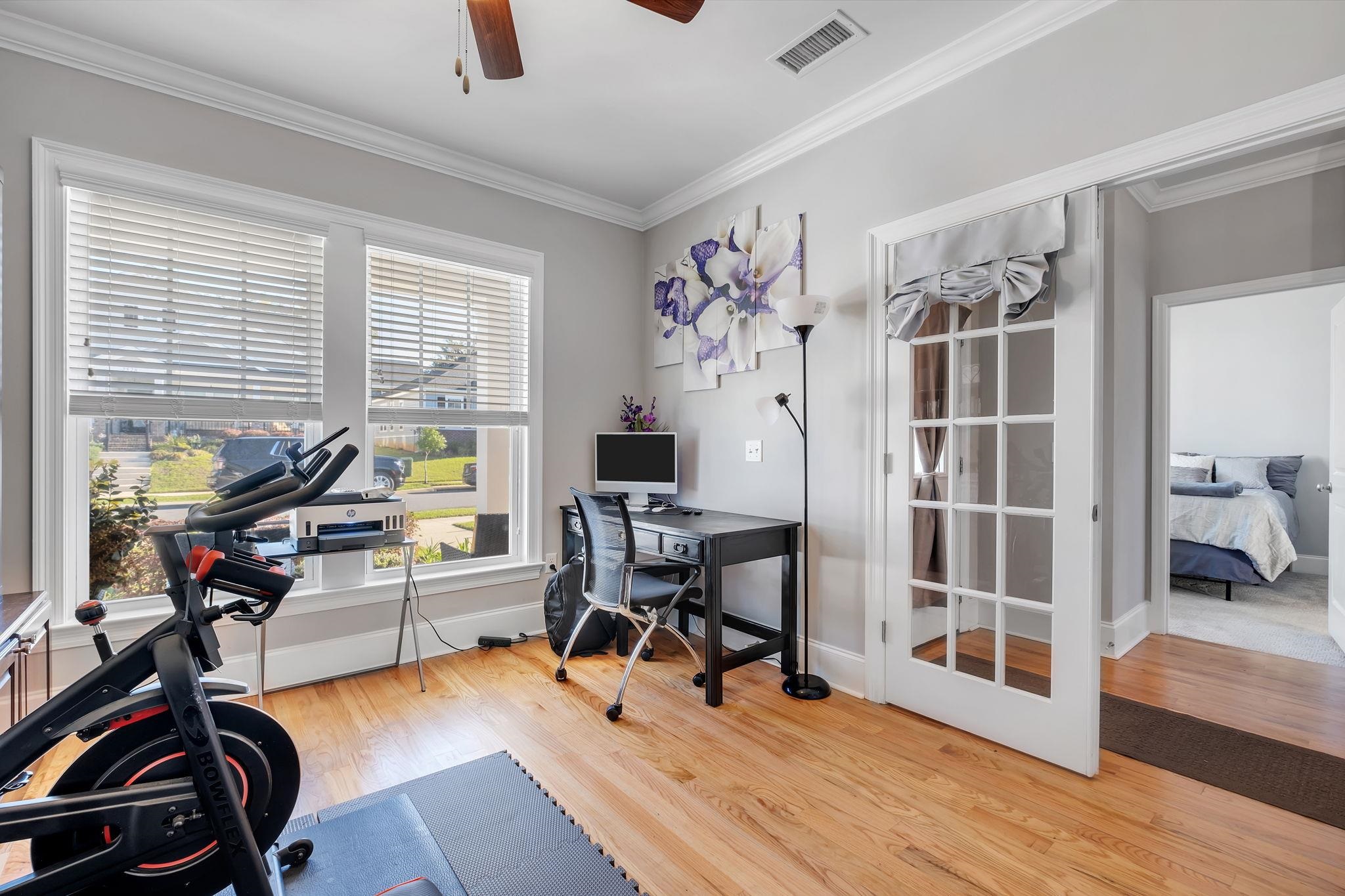 2529 Mount Vernon Lane