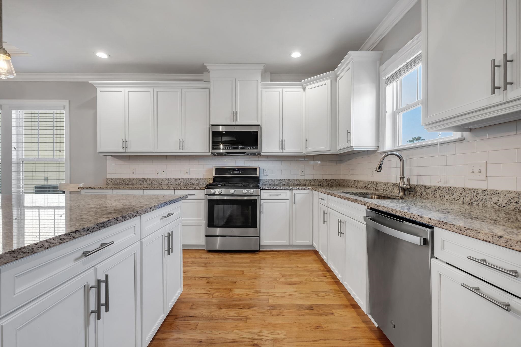 2529 Mount Vernon Lane