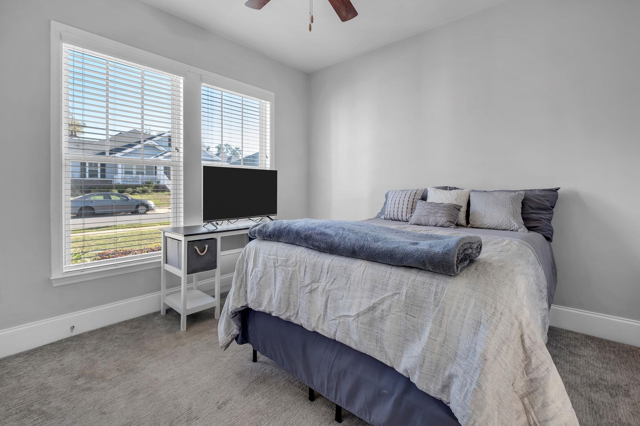 2529 Mount Vernon Lane