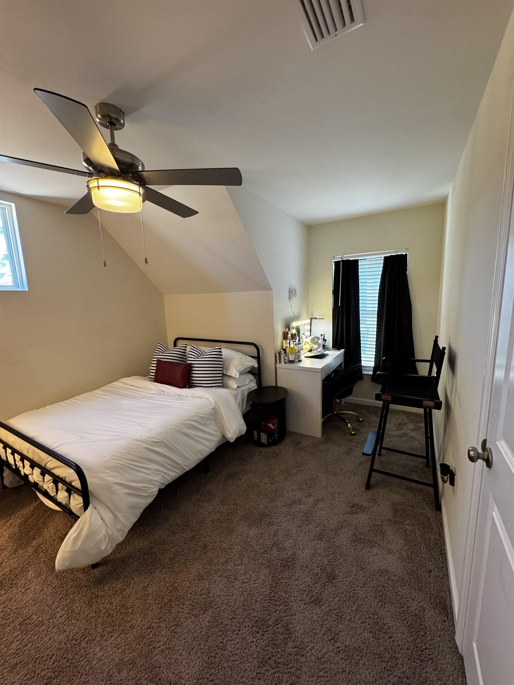 2840 BLUE BLOSSOM Trail