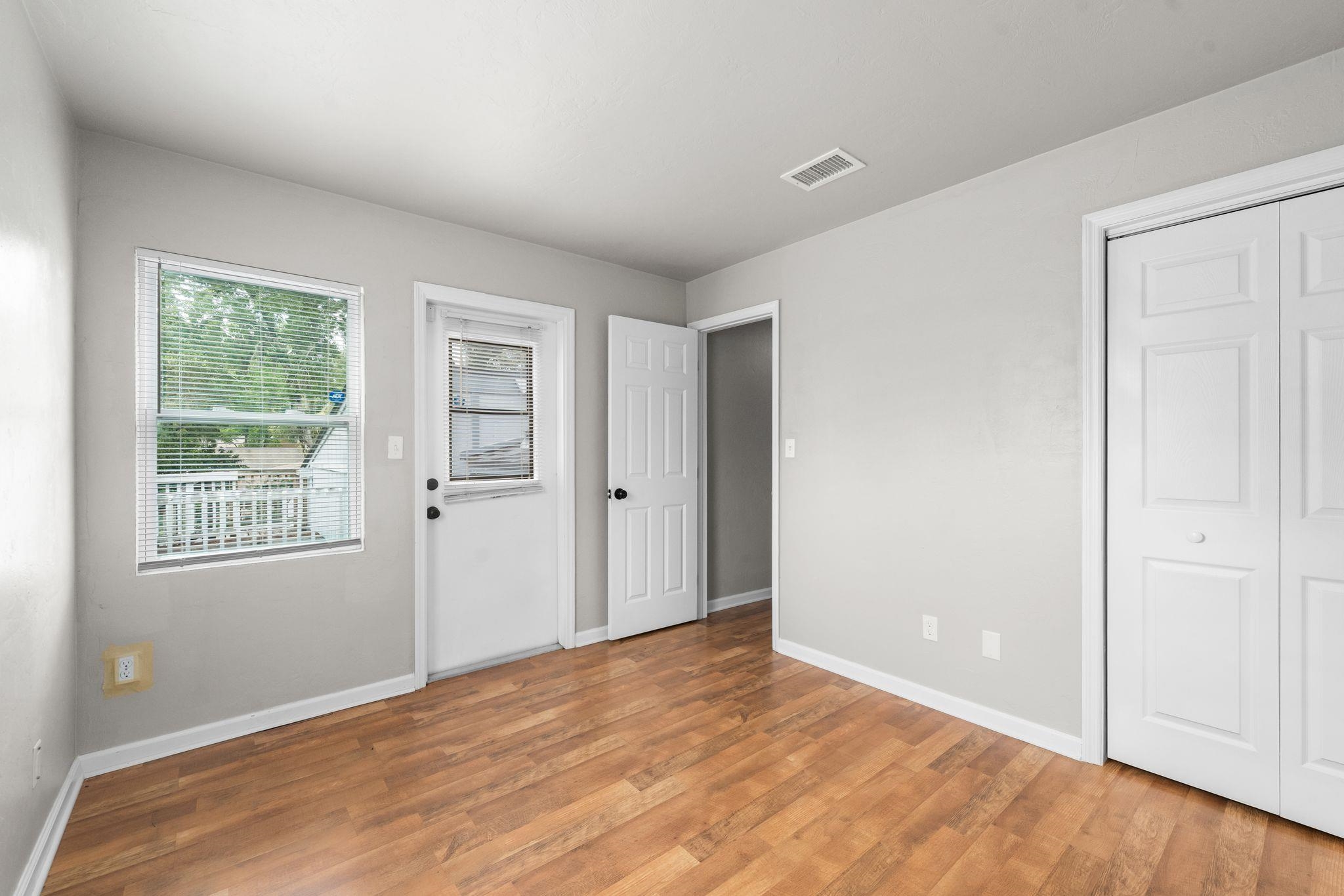 4105 NE 17th Terrace