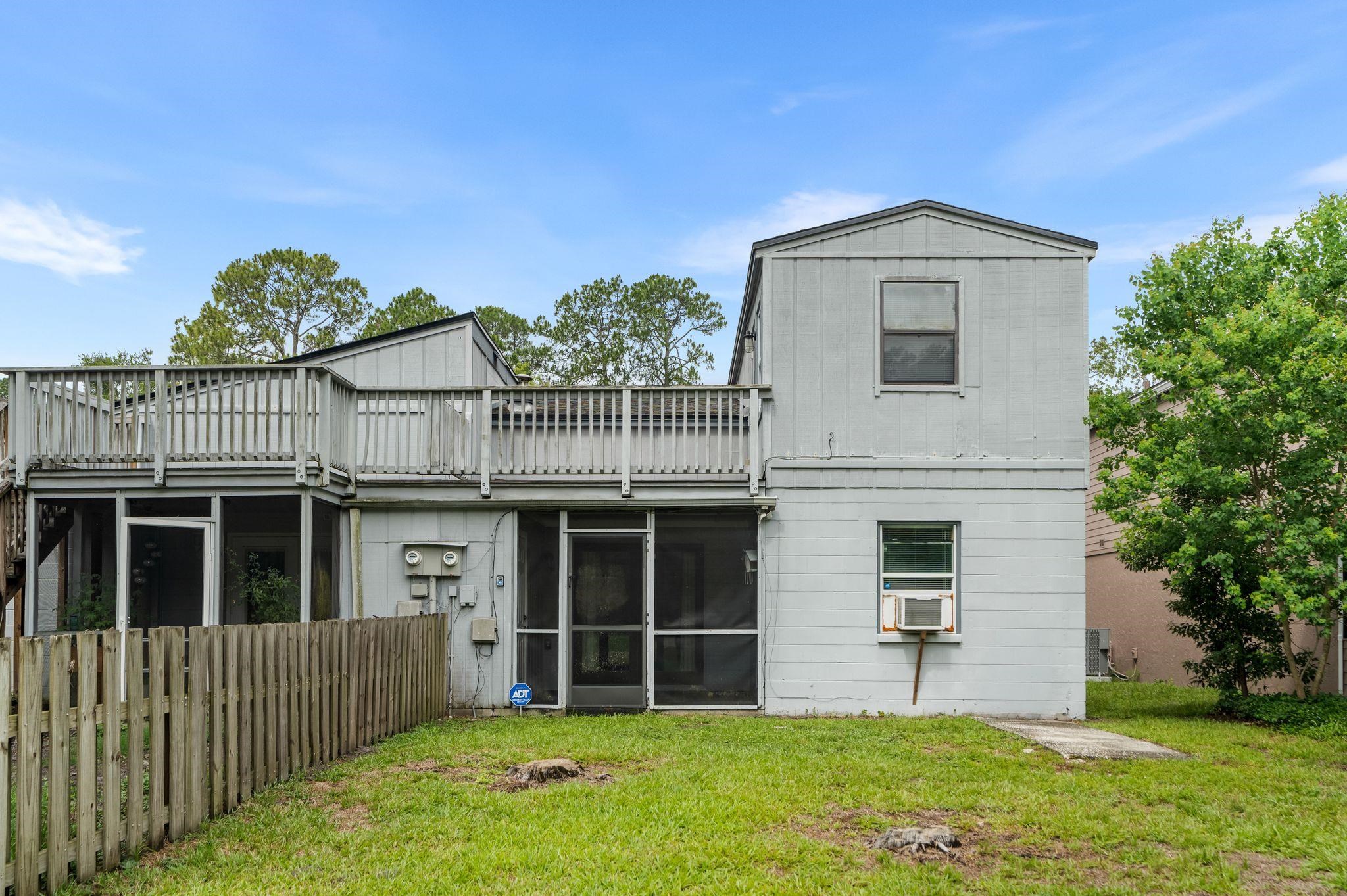 4105 NE 17th Terrace
