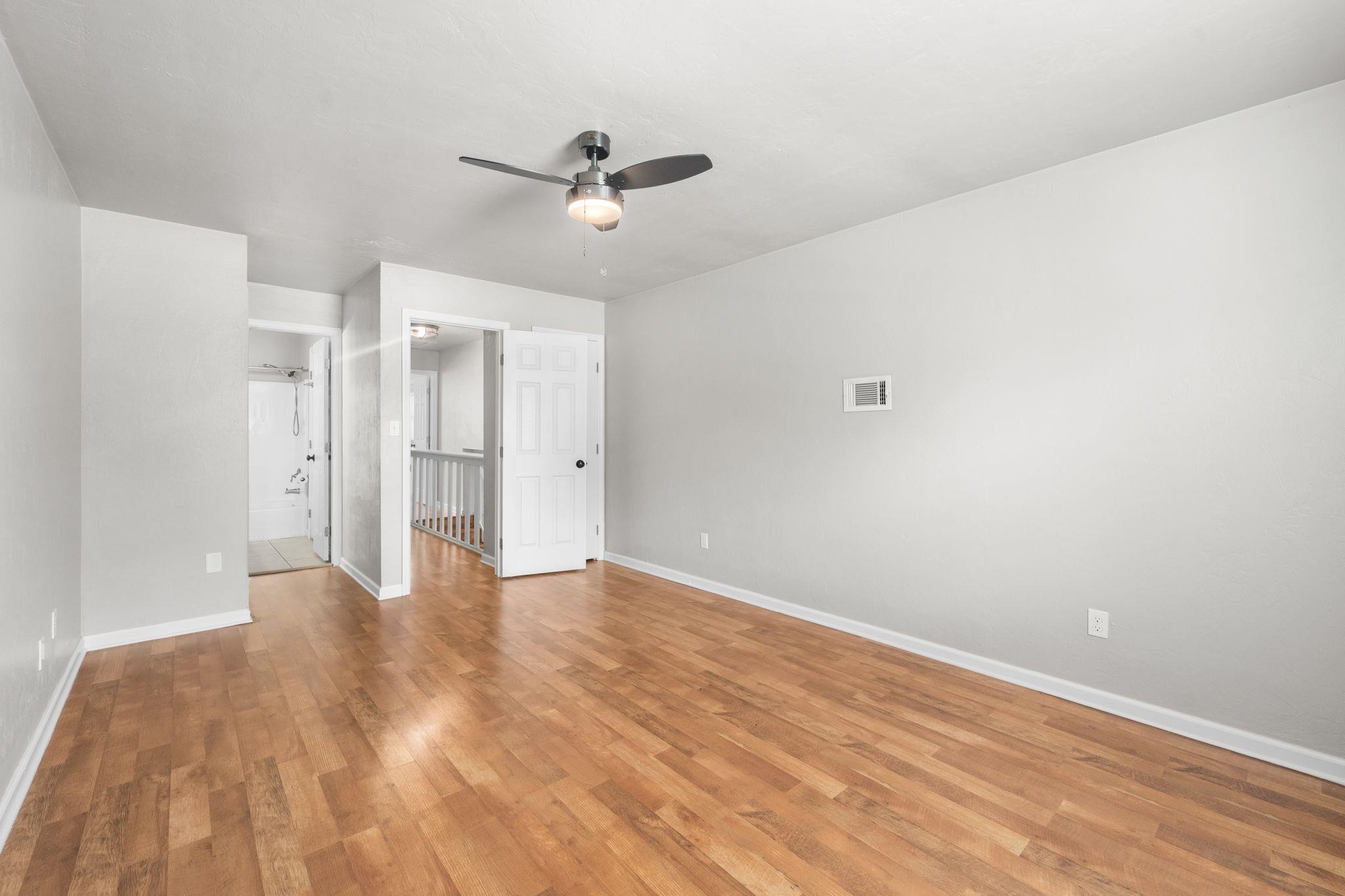 4105 NE 17th Terrace