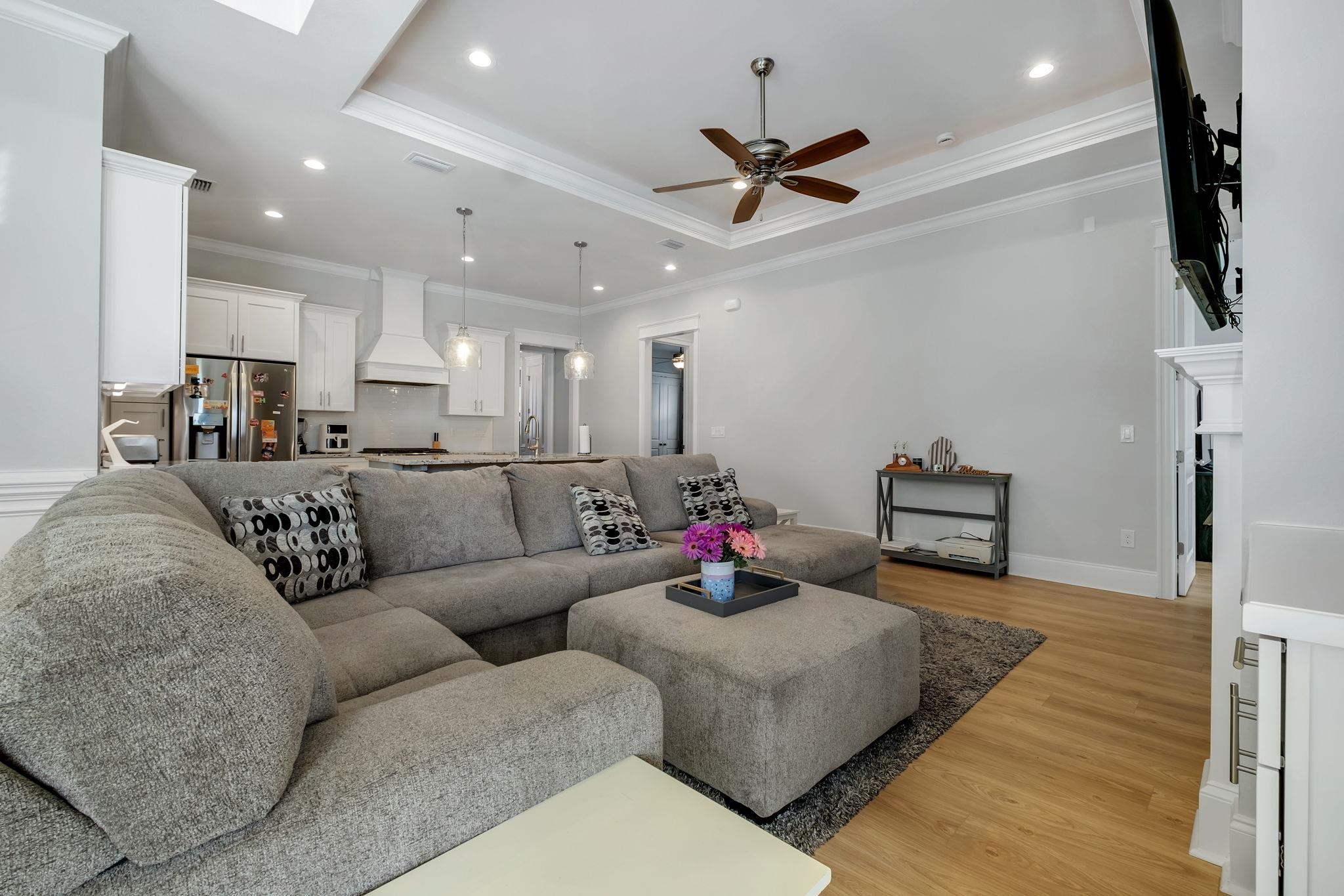 4225 Landry Lane