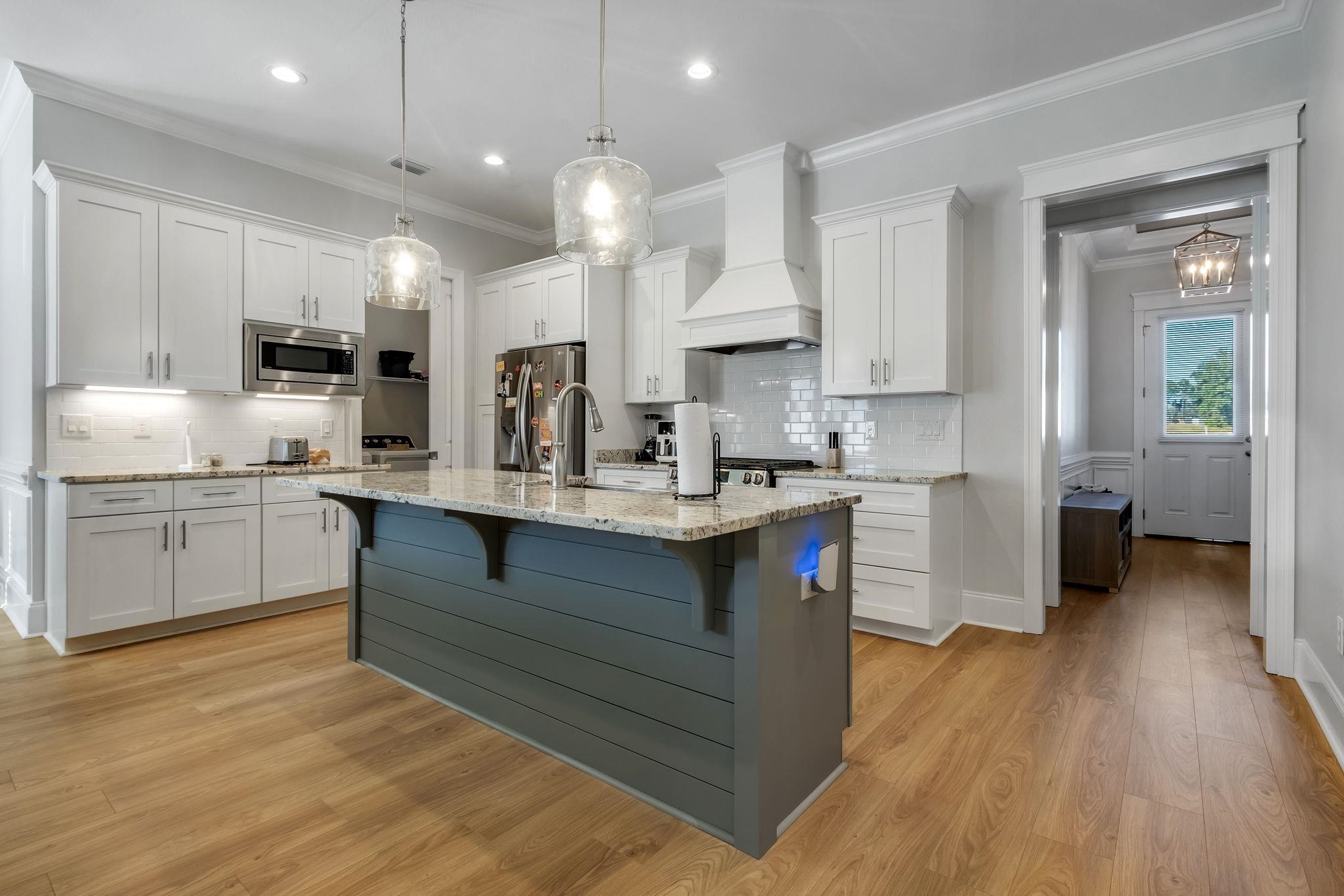 4225 Landry Lane