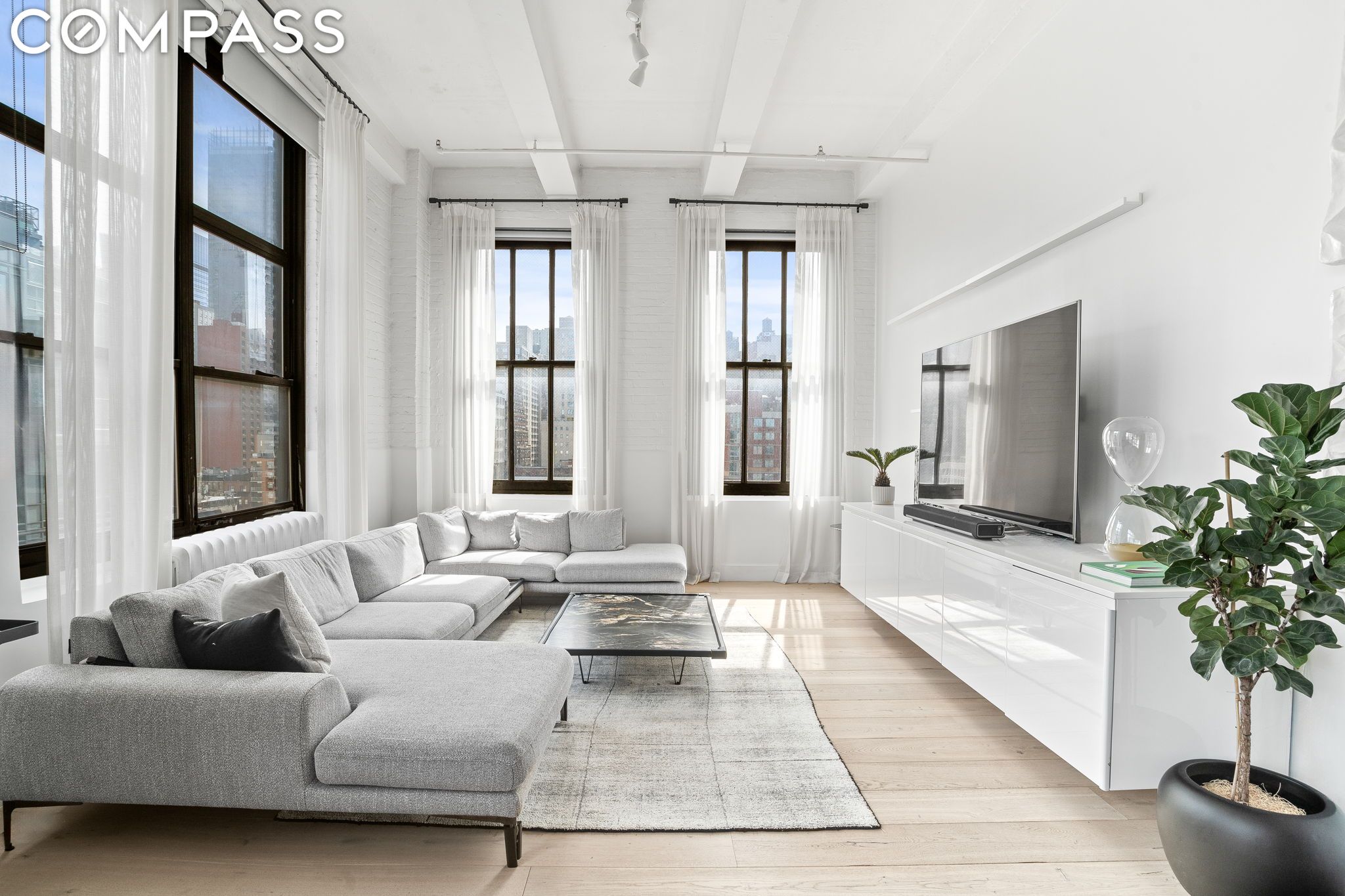 448 W 37th Street 8C