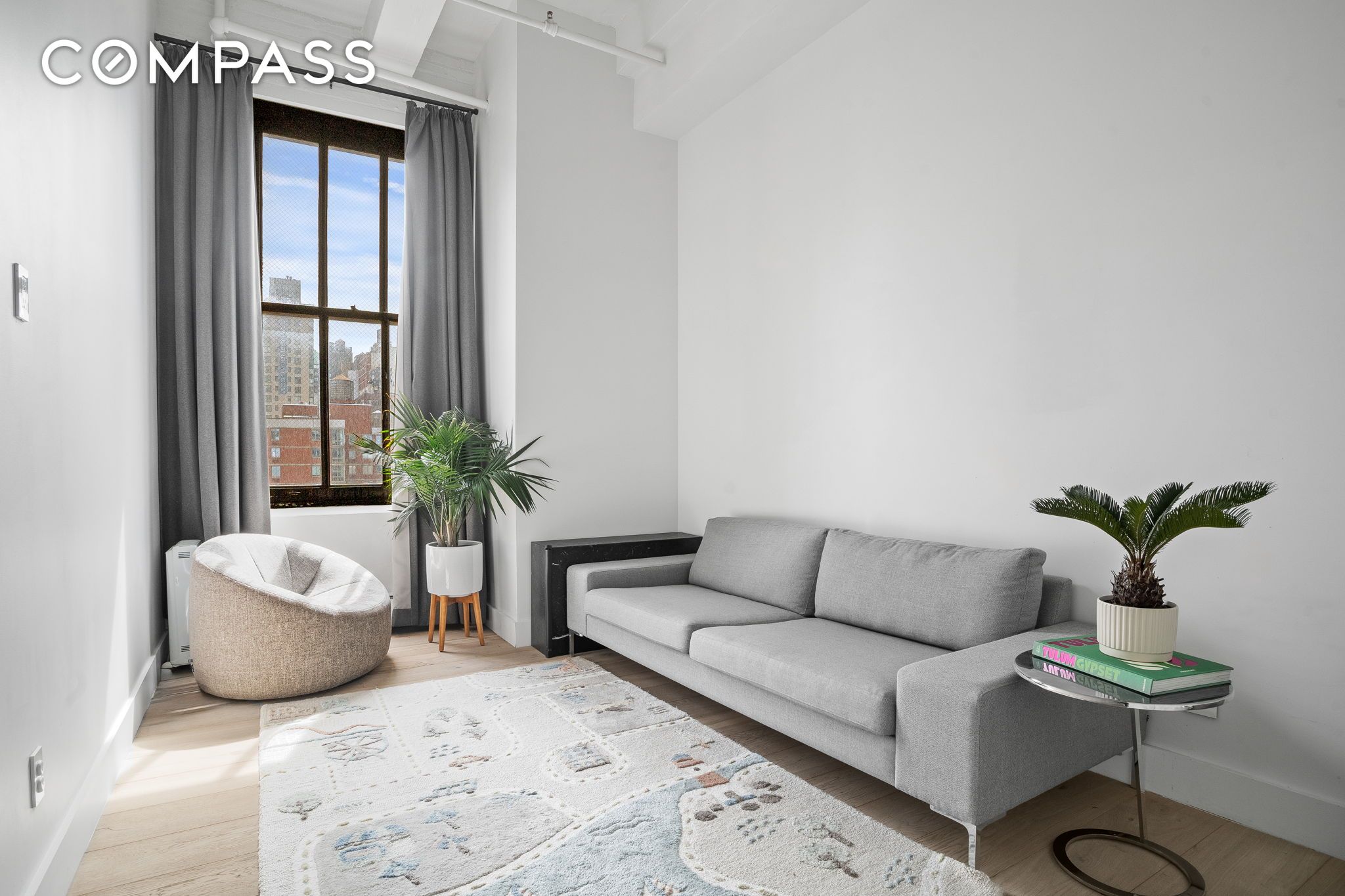 448 W 37th Street 8C