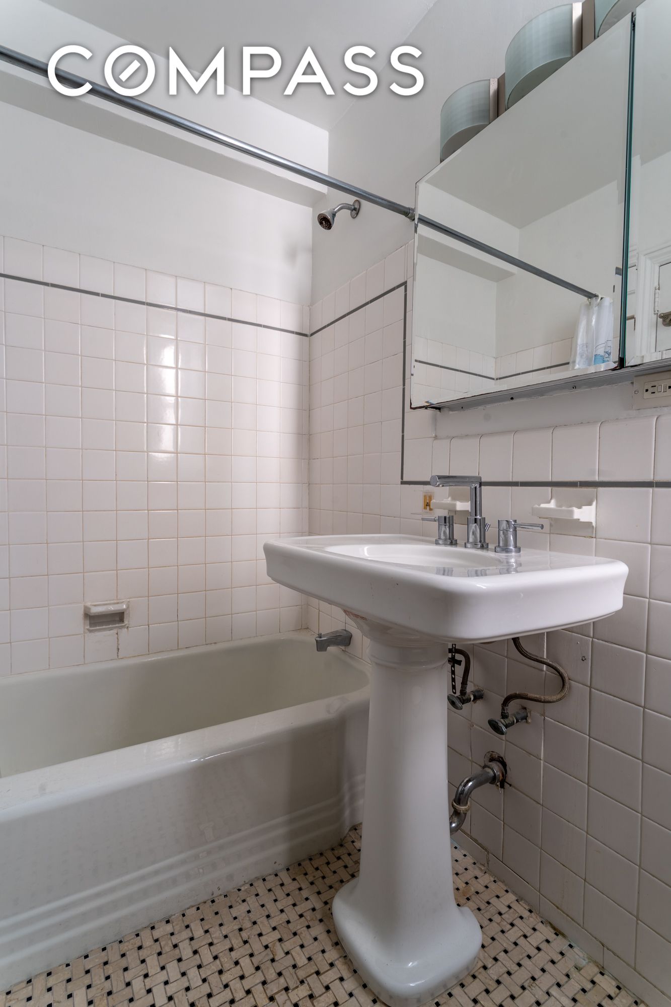 310 W 55th Street 4K