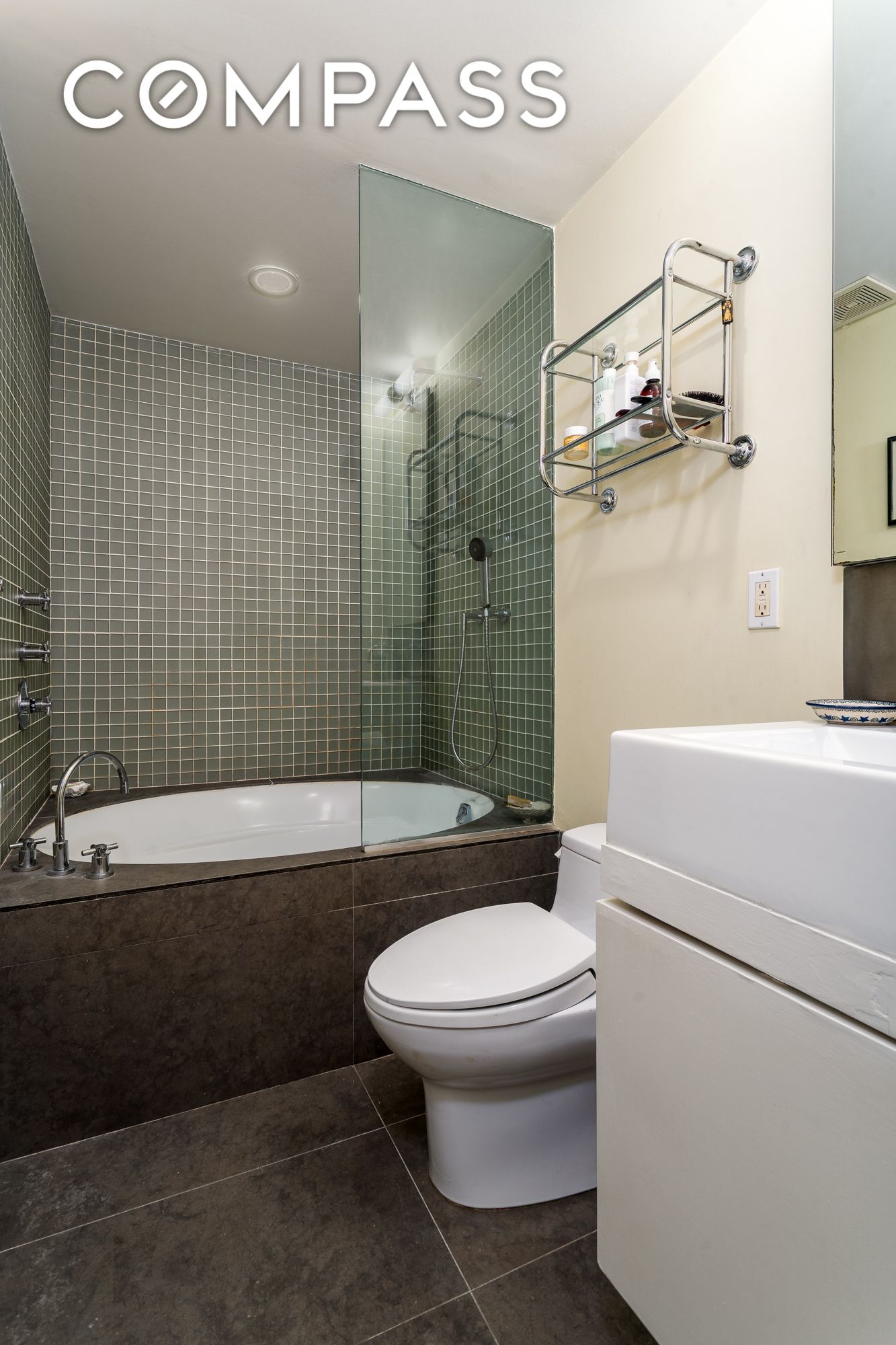 432 E 85th Street 1R