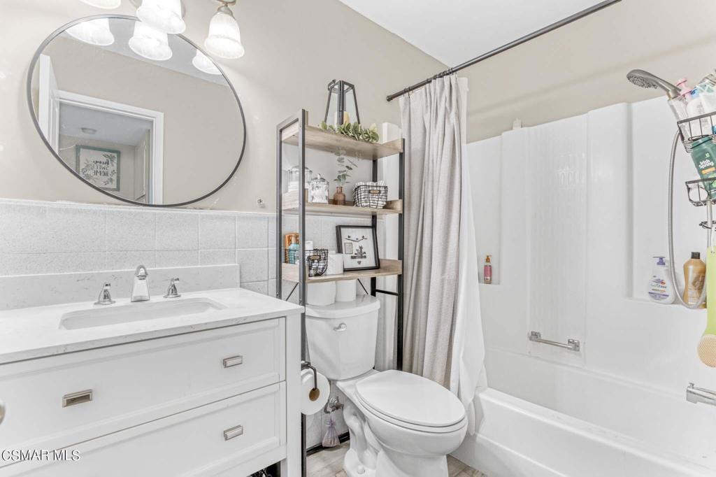 6544 N Amherst Street