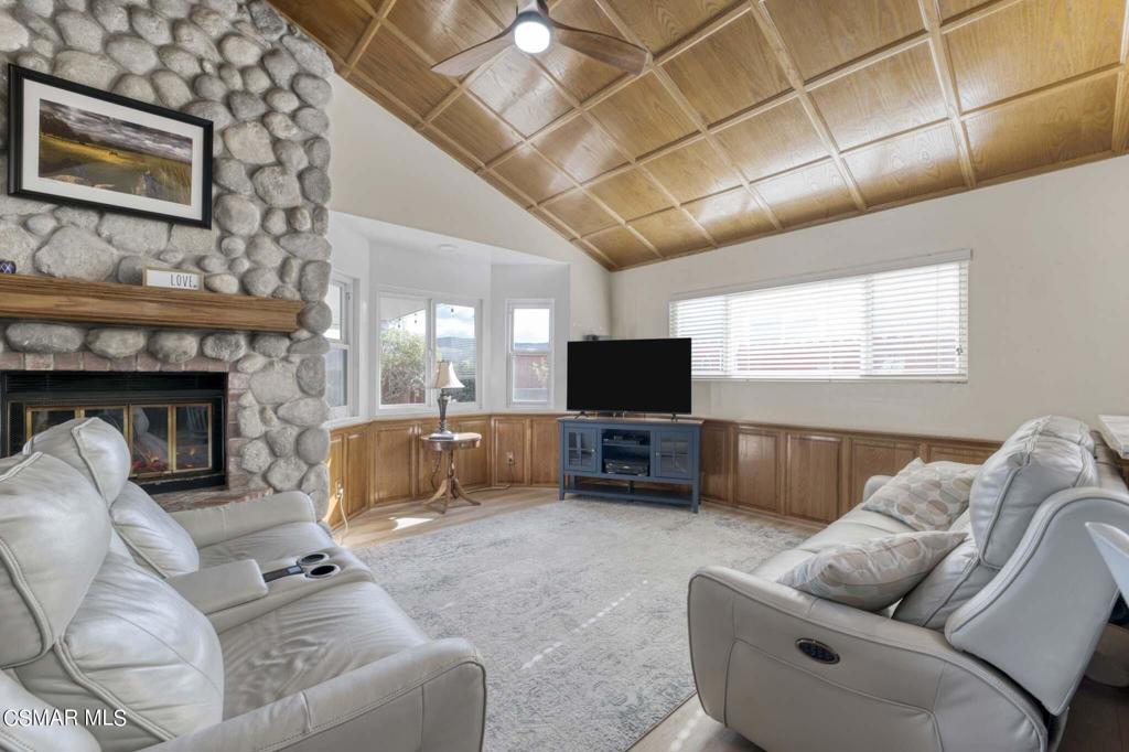 6544 N Amherst Street