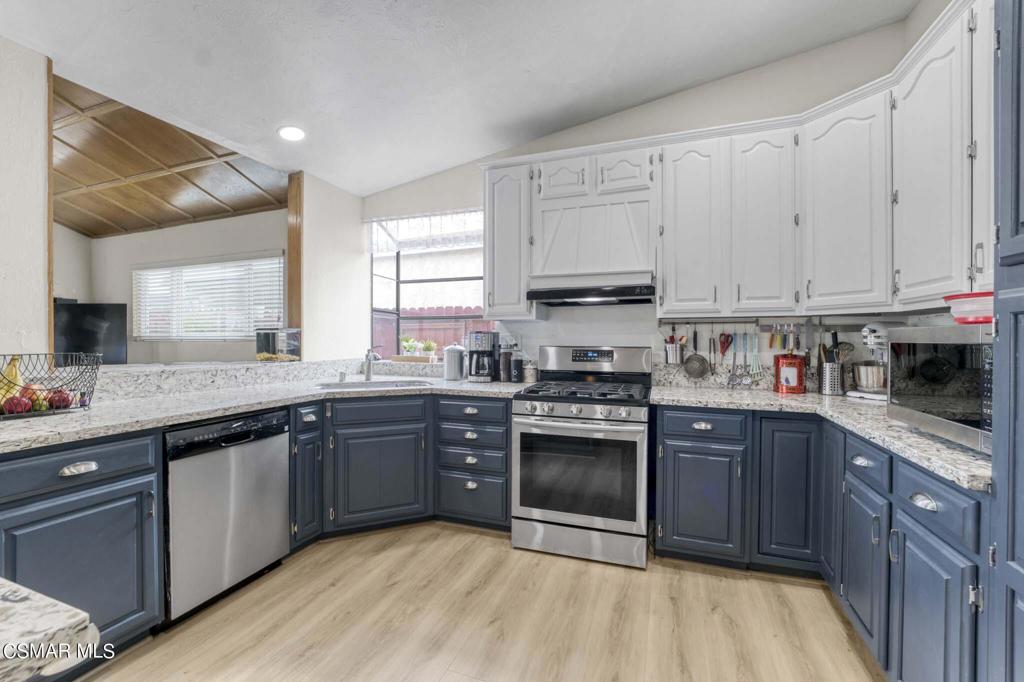 6544 N Amherst Street