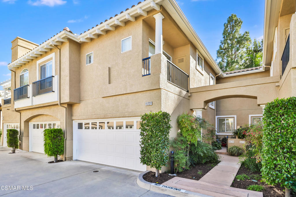 11727 Villageview Court