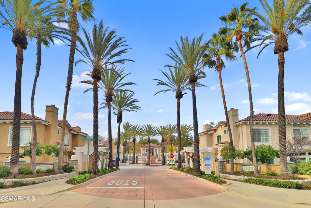 11727 Villageview Court
