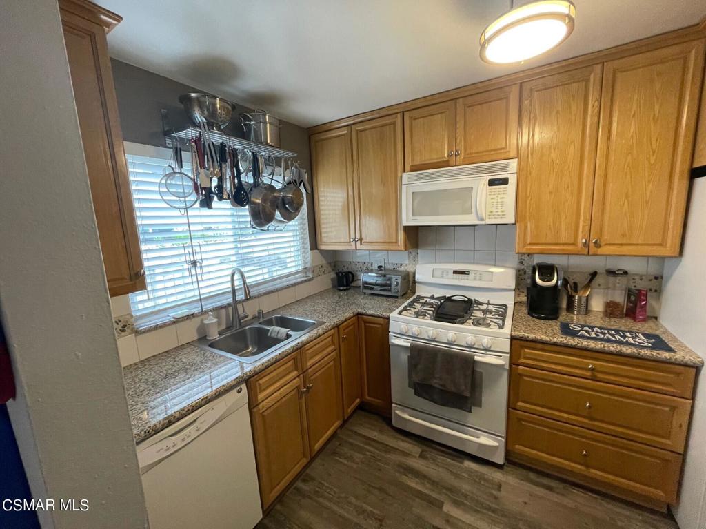 3452 Lockwood Court 23