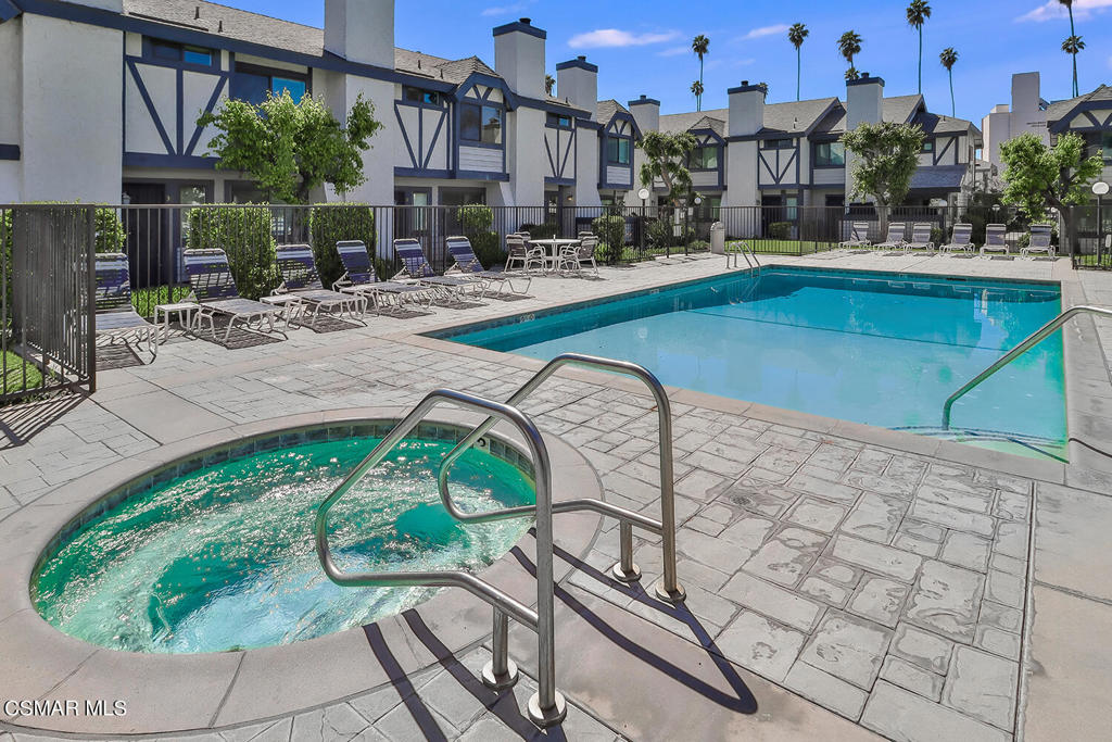 19221 Sherman Way 27