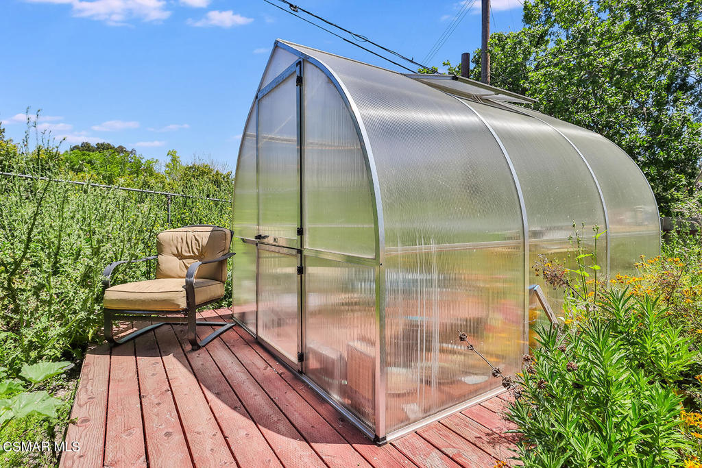 1062 La Cresta Drive