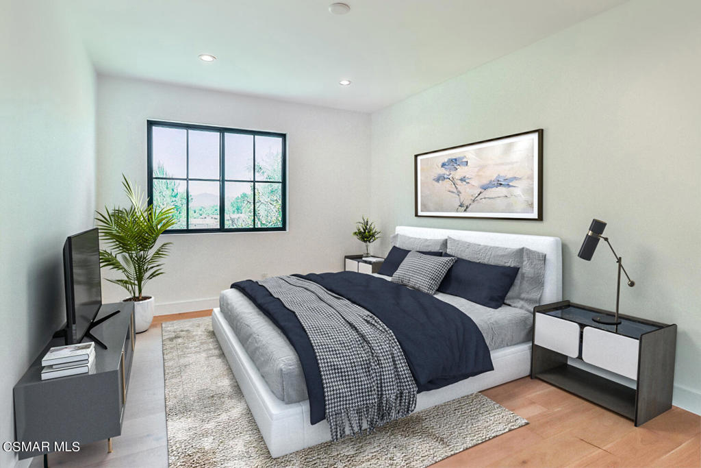 1062 La Cresta Drive