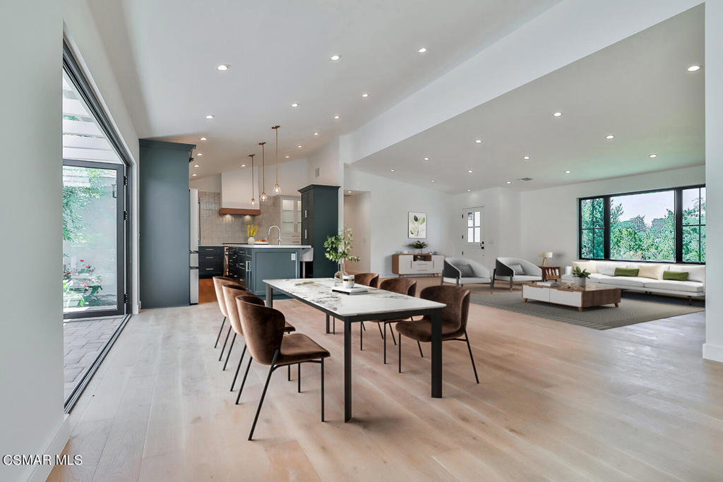 1062 La Cresta Drive