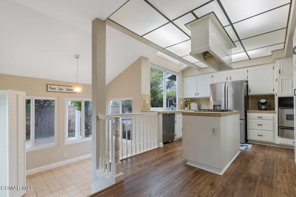 405 Deerhurst Avenue